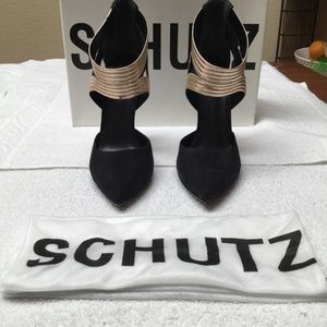 Schutz Bismah pump
